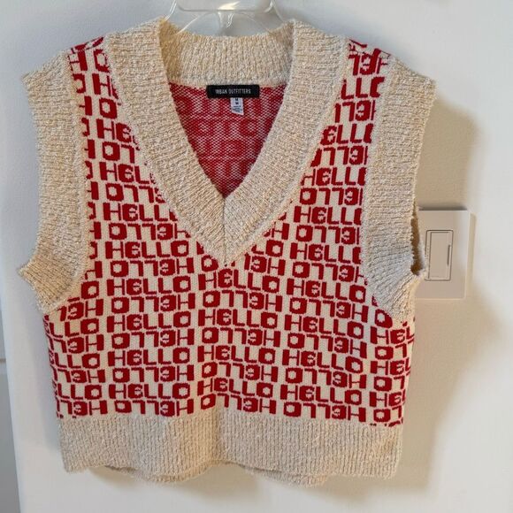 Urban Outfitters Jordie Jacquard Sweater Vest in Red Multi Hello Print M NWOT - Picture 5 of 12